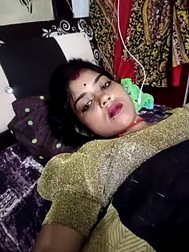 Snapshot of Rachna_Love chatting on September 27, 11:43 pm Rachna Love online show from September 27, 11:43 pm