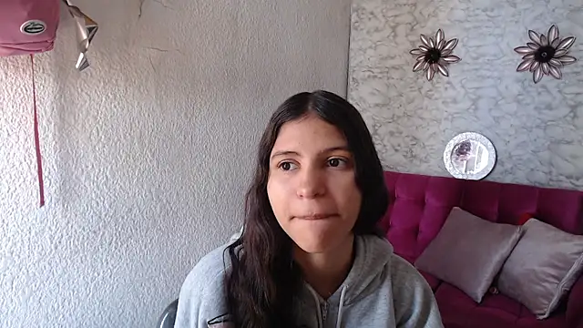 Evagirl69 online show from June 12, 12:26 pm