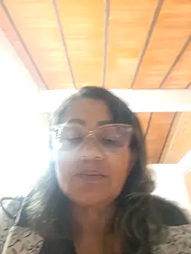 Vickysweeeettt online show from April 27, 2:09 am