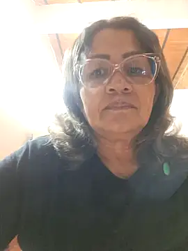 Vickysweeeettt online show from May 15, 1:56 am