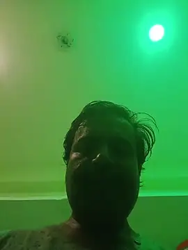 Snapshot of vardh033 chatting on September 22, 1:24 pm vardh033 online show from September 22, 1:24 pm