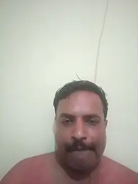 Snapshot of vardh033 chatting on October 1, 7:31 pm vardh033 online show from October 1, 7:31 pm