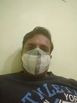 Snapshot of vardh033 chatting on October 19, 3:23 pm vardh033 online show from October 19, 3:23 pm