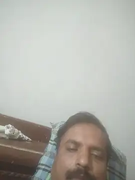 Snapshot of vardh033 chatting on October 26, 1:22 am vardh033 online show from October 26, 1:22 am