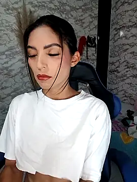 Snapshot of AlisSon__hot chatting on October 29, 4:04 am AlisSon hot online show from October 29, 4:04 am