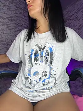 Snapshot of AlisSon__hot chatting on March 29, 4:23 am AlisSon hot online show from March 29, 4:23 am