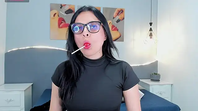 Snapshot of Sara_mora_ chatting on June 11, 7:12 pm Sara mora online show from June 11, 7:12 pm