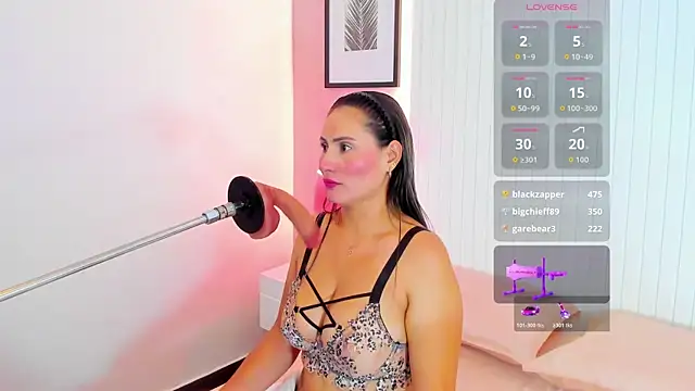 Snapshot of lauren_stone_ chatting on October 22, 7:35 pm lauren stone online show from October 22, 7:35 pm