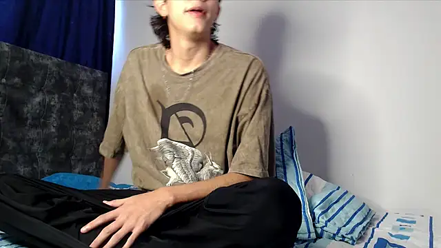 alexmark  online show from June 10, 4:28 pm