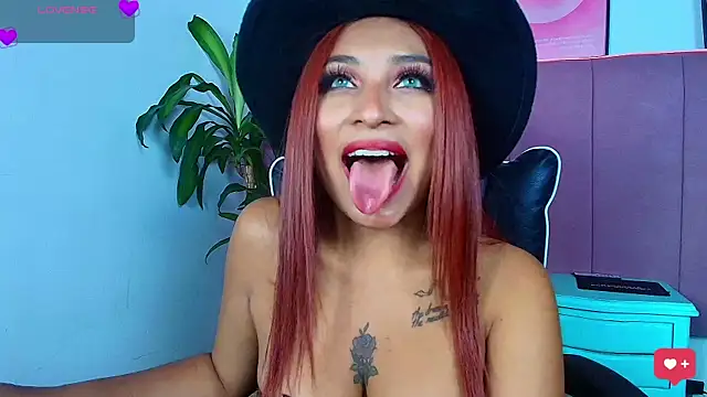 Snapshot of Naiaa_Cruz chatting on March 5, 7:54 pm Naiaa Cruz online show from March 5, 7:54 pm