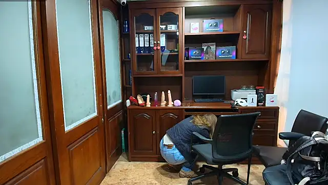 SexyRachel  online show from December 5, 12:03 pm