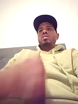 Danypeluche online show from November 24, 8:30 pm