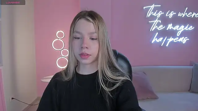 TiffannySins online show from June 9, 2:56 am