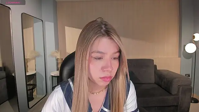 TiffannySins online show from June 22, 3:25 am