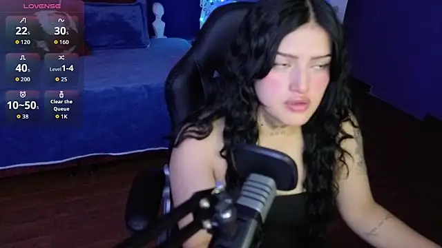 sari belle online show from December 22, 8:50 pm