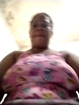 Snapshot of Big_ass_submissive chatting on September 29, 1:38 pm Big ass submissive online show from September 29, 1:38 pm