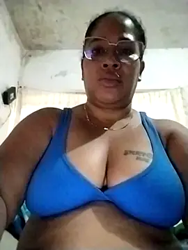 Snapshot of Big_ass_submissive chatting on October 1, 12:22 pm Big ass submissive online show from October 1, 12:22 pm