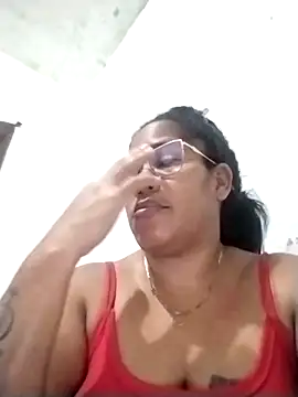 Snapshot of Big_ass_submissive chatting on October 19, 12:55 am Big ass submissive online show from October 19, 12:55 am