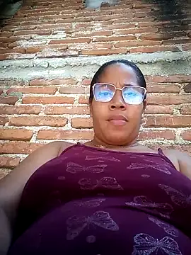 Snapshot of Big_ass_submissive chatting on October 23, 5:23 pm Big ass submissive online show from October 23, 5:23 pm