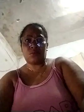 Snapshot of Big_ass_submissive chatting on October 24, 12:23 pm Big ass submissive online show from October 24, 12:23 pm