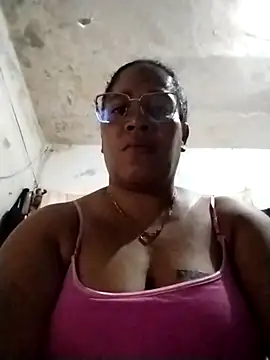 Snapshot of Big_ass_submissive chatting on October 28, 12:30 pm Big ass submissive online show from October 28, 12:30 pm