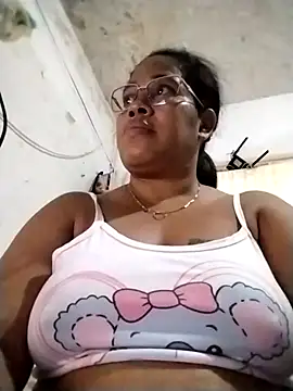 Snapshot of Big_ass_submissive chatting on November 1, 12:29 pm Big ass submissive online show from November 1, 12:29 pm