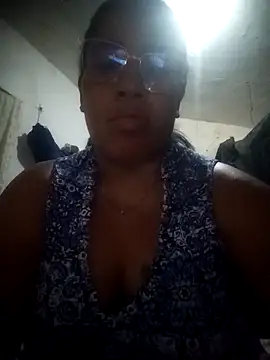 Snapshot of Big_ass_submissive chatting on November 4, 1:38 am Big ass submissive online show from November 4, 1:38 am