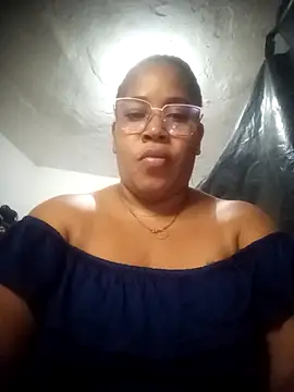 Snapshot of Big_ass_submissive chatting on November 8, 2:12 am Big ass submissive online show from November 8, 2:12 am