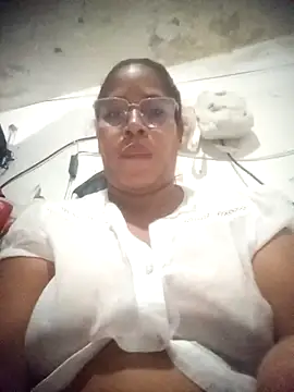 Snapshot of Big_ass_submissive chatting on November 13, 12:26 pm Big ass submissive online show from November 13, 12:26 pm