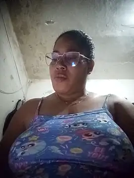 Snapshot of Big_ass_submissive chatting on November 21, 12:26 pm Big ass submissive online show from November 21, 12:26 pm