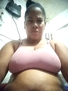 Snapshot of Big_ass_submissive chatting on December 2, 12:21 pm Big ass submissive online show from December 2, 12:21 pm