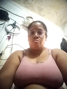 Snapshot of Big_ass_submissive chatting on December 4, 2:15 pm Big ass submissive online show from December 4, 2:15 pm