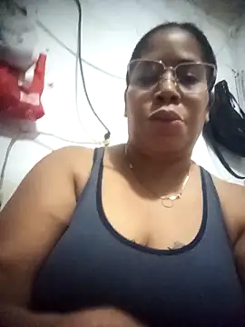 Snapshot of Big_ass_submissive chatting on December 15, 12:53 pm Big ass submissive online show from December 15, 12:53 pm