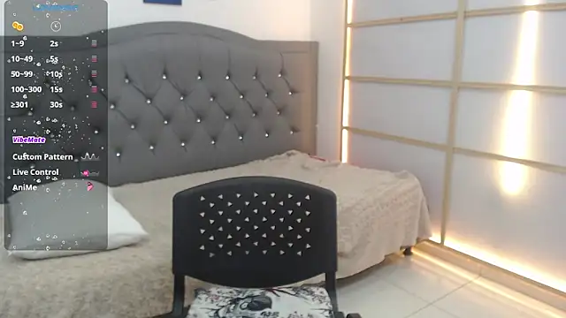 Eilish hall online show from December 18, 11:22 pm