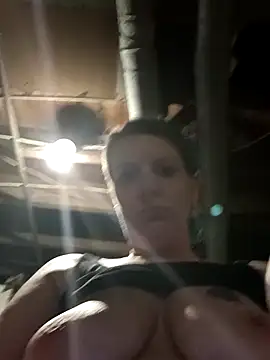 Snapshot of DeziBaby1087 chatting on March 29, 7:41 am DeziBaby1087 online show from March 29, 7:41 am