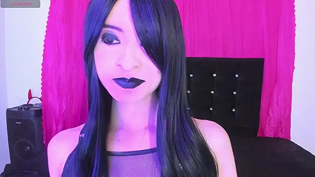 cutenaked 8 online show from May 31, 12:08 am