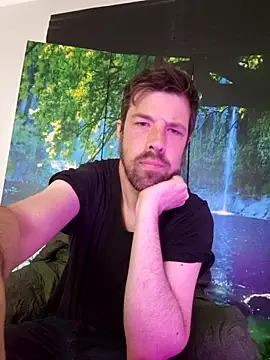 welcome-to-the-jungle online show from June 4, 9:37 am