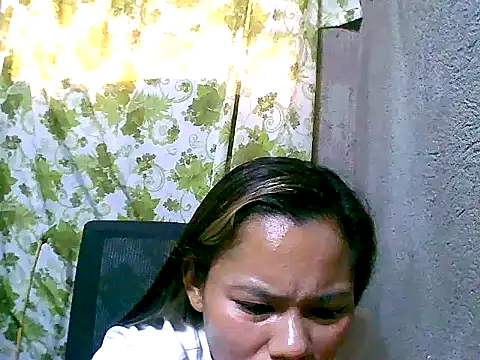 Sweeetgurll online show from September 16, 7:42 am