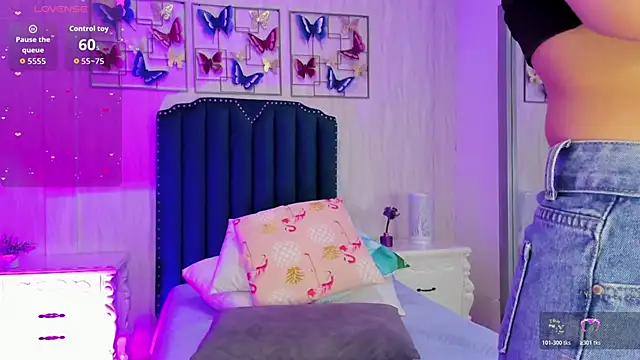 Snapshot of Alison_Carde05 chatting on May 15, 6:59 pm Alison Carde05 online show from May 15, 6:59 pm