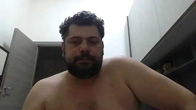 giuseppelovisi85 online show from September 26, 9:30 pm