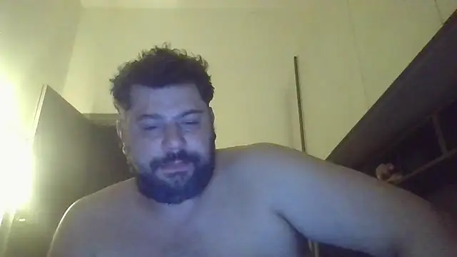 giuseppelovisi85 online show from October 1, 5:35 am