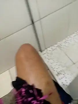 Snapshot of safadomoreno chatting on November 6, 5:52 am safadomoreno online show from November 6, 5:52 am