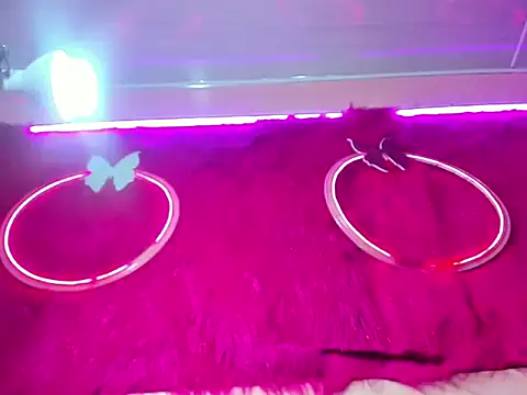 Natasha clifford online show from September 9, 11:21 am