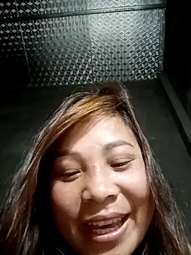 Snapshot of Milan6789 chatting on May 3, 9:10 pm Milan6789 online show from May 3, 9:10 pm