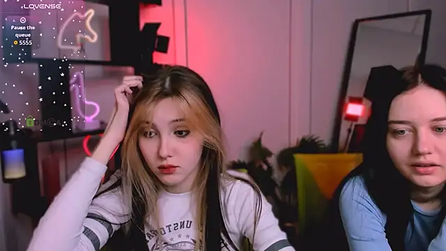 luna tin online show from November 26, 5:52 am