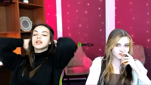 luna tin online show from December 3, 12:25 pm