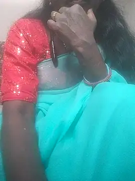 Snapshot of hotmahitha chatting on May 9, 7:35 am hotmahitha online show from May 9, 7:35 am