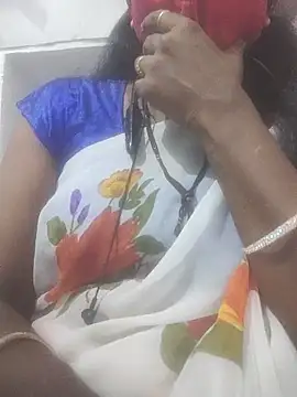 Snapshot of hotmahitha chatting on May 13, 12:41 am hotmahitha online show from May 13, 12:41 am