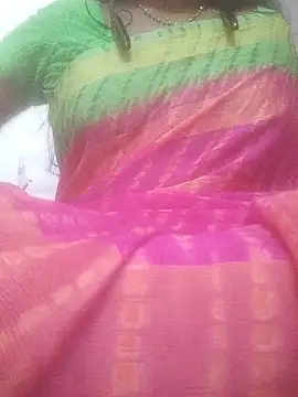 Snapshot of hotmahitha chatting on May 22, 1:57 am hotmahitha online show from May 22, 1:57 am