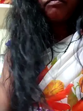 Snapshot of hotmahitha chatting on May 30, 8:22 am hotmahitha online show from May 30, 8:22 am